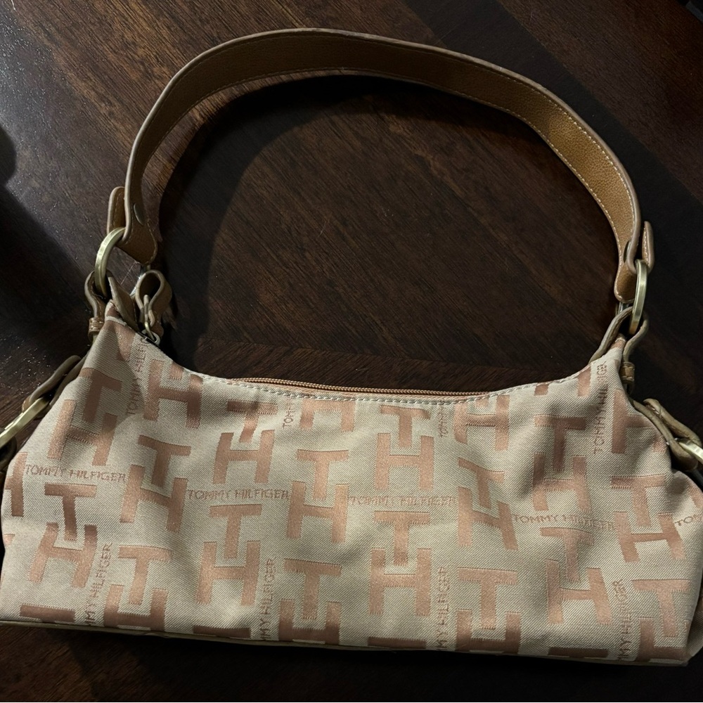 Tommy Hilfiger Tan Shoulder Baguette Bag